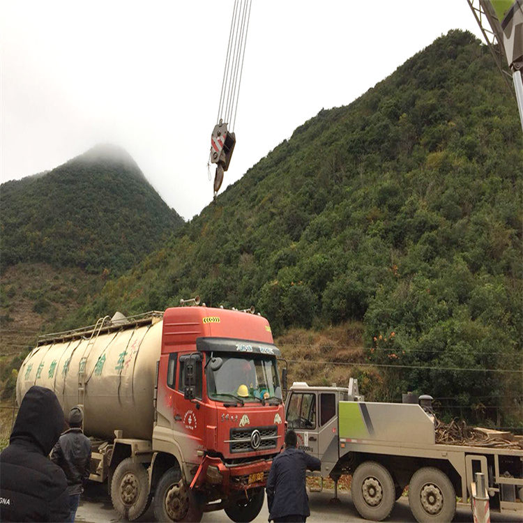 太湖道路救援大型车辆吊装